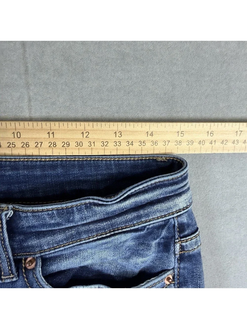 BKE Payton Universal Fit Bootcut Jeans Womens 27x31.5 Blue Medium Wash Mid Rise - Picture 7 of 8
